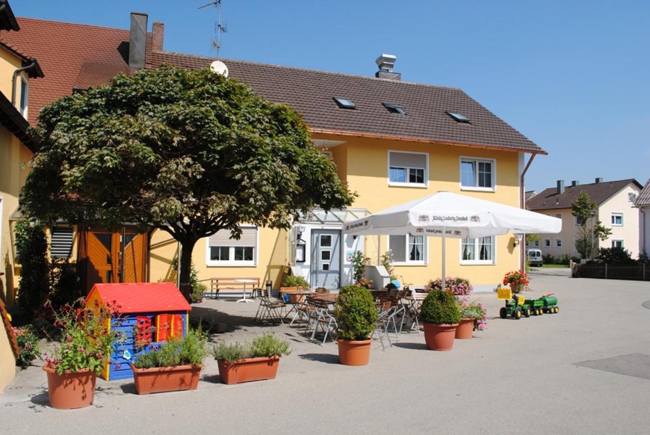 Landgasthof Adler Aislingen エクステリア 写真
